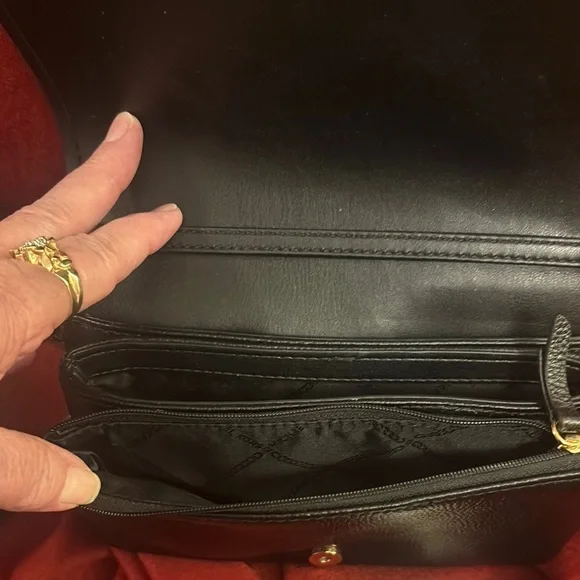 Michael Kors Black Leather Crossbody Bag with Textured Finish - Picture 8 of 9